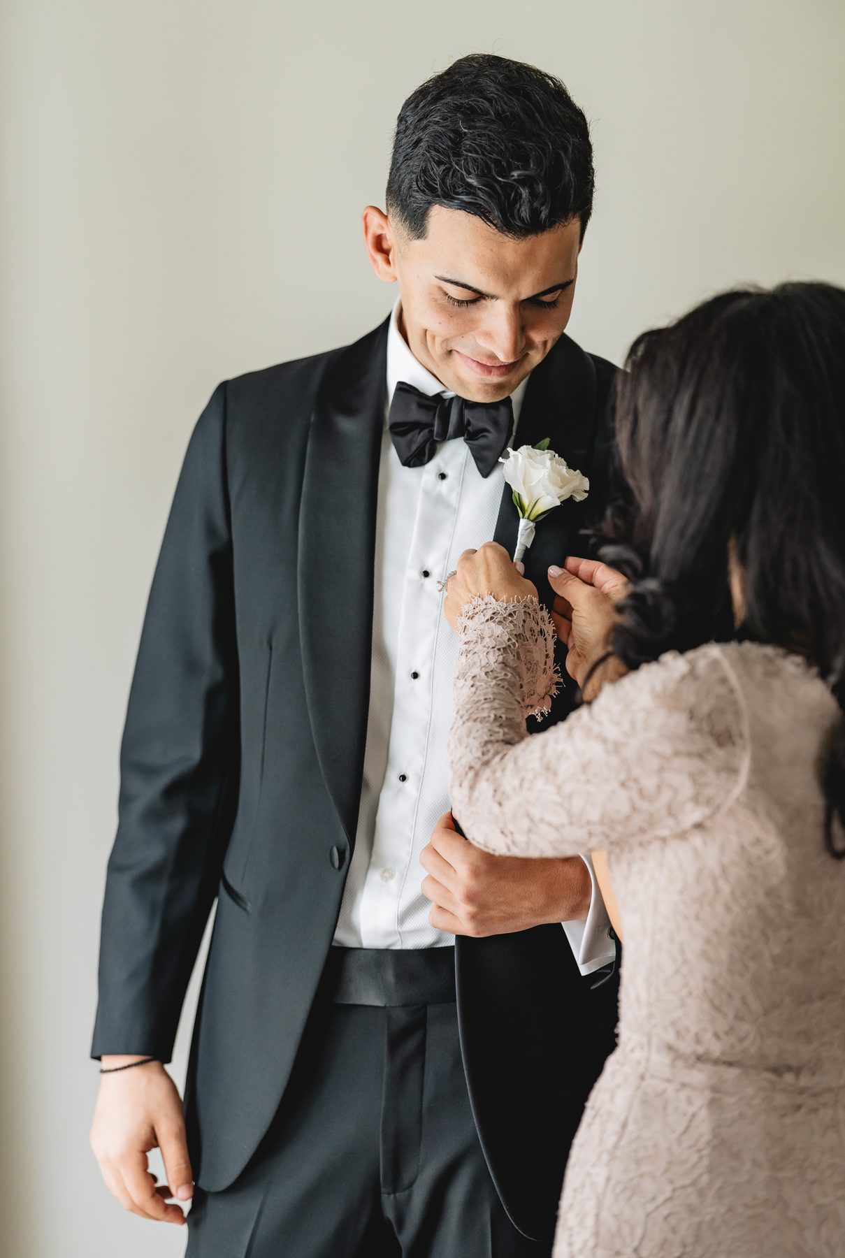Simon and Sara wedding morning preparations — Melbourne wedding photography by C2 Films